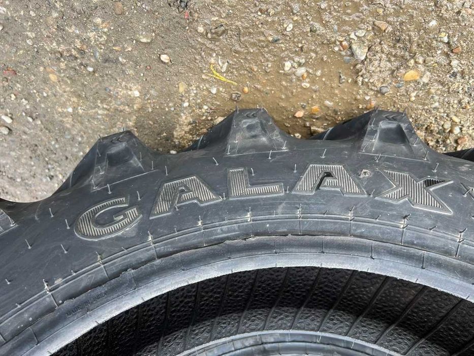 Cauciucuri noi 9.5-24 cu 8 pliuri pentru tractor fata