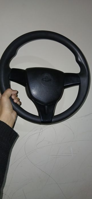 Срочно сотилади Спарк рул