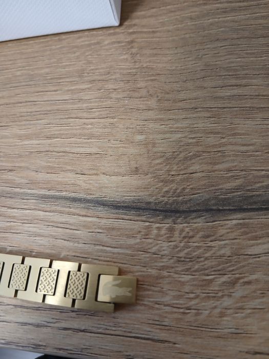 Brățară Lacoste, nouă