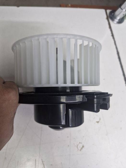 Продам мотор печки