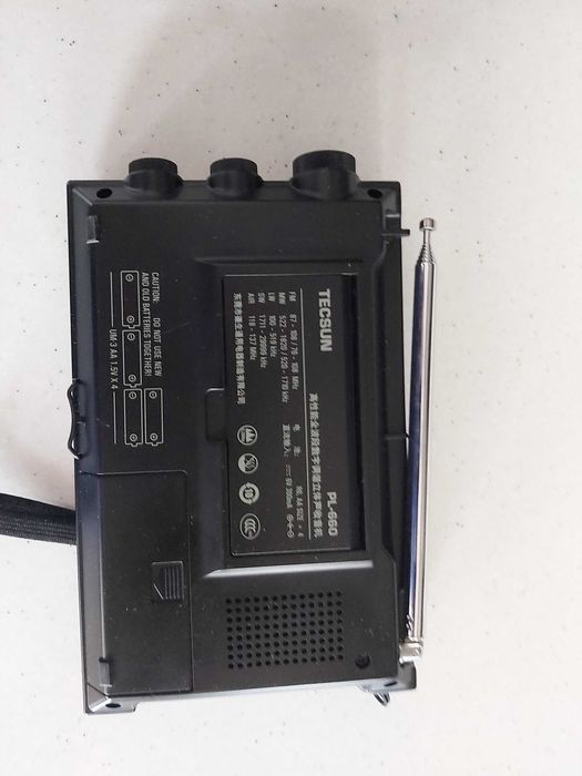 Tecsun PL 660 Made in China