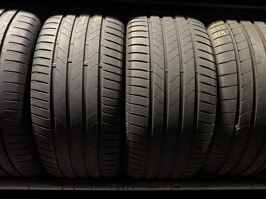 Anvelope 255/45/18 Bridgestone