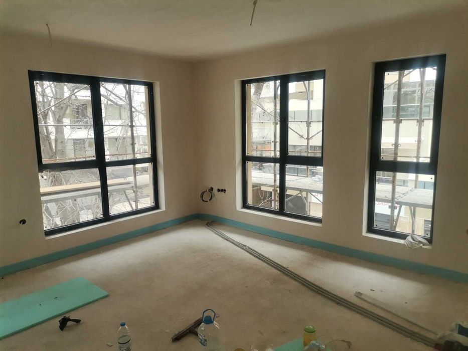 Продава се Тристаен апартамент в Пловдив, Мараша - 85 кв.м за 1953 €/кв.м - Снимка #1