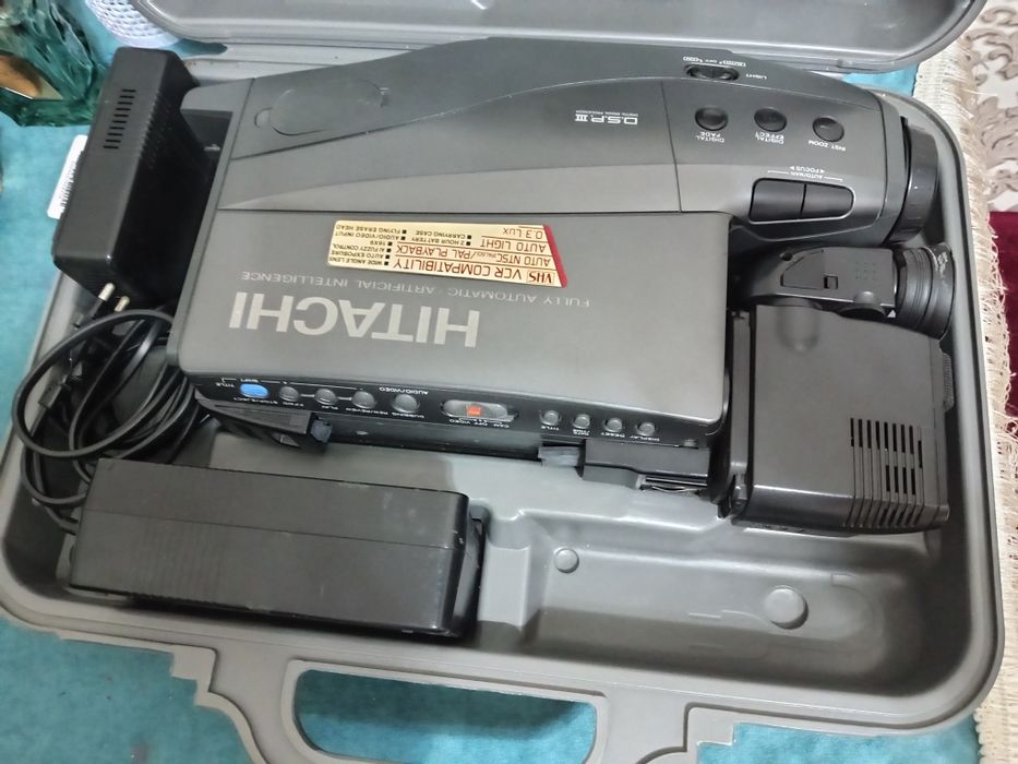 Новий Hitachi. камера