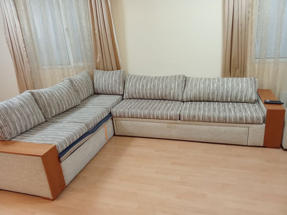 Продава се Тристаен апартамент в Пловдив, Филипово - 120 кв.м за 11 €/кв.м - Снимка #2