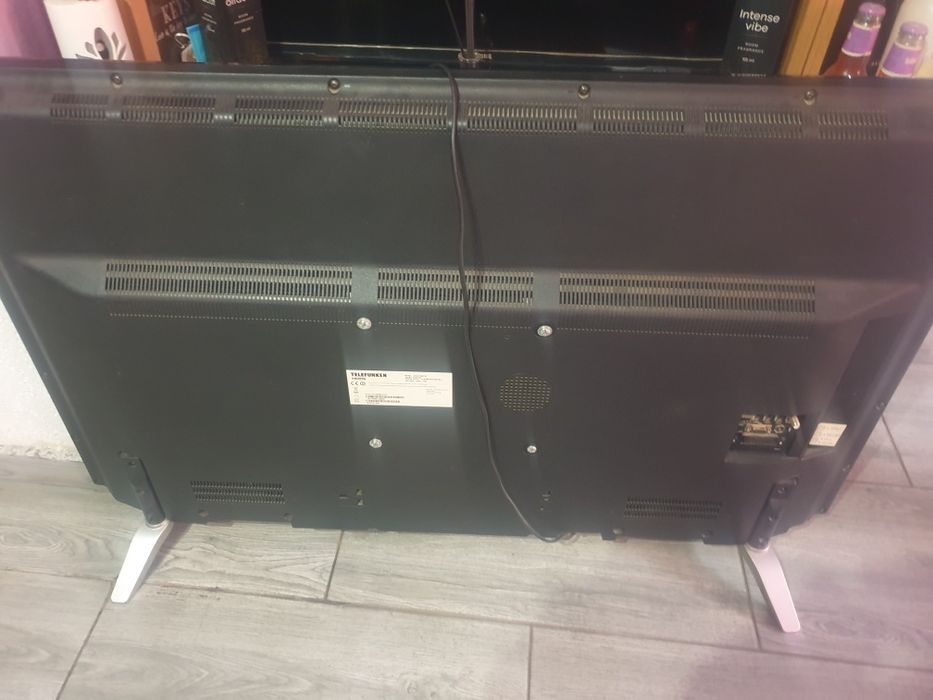 Tv smart și non smart samsung și telefunken