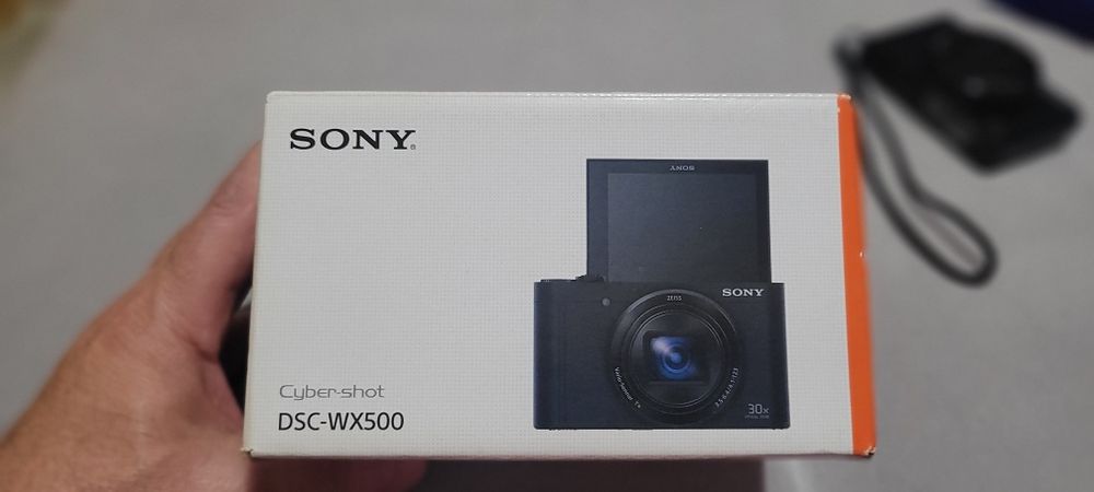 Sony DSC-WX 500 18,2 mega pixeli Zoom de pana la 60x poze foarte clare