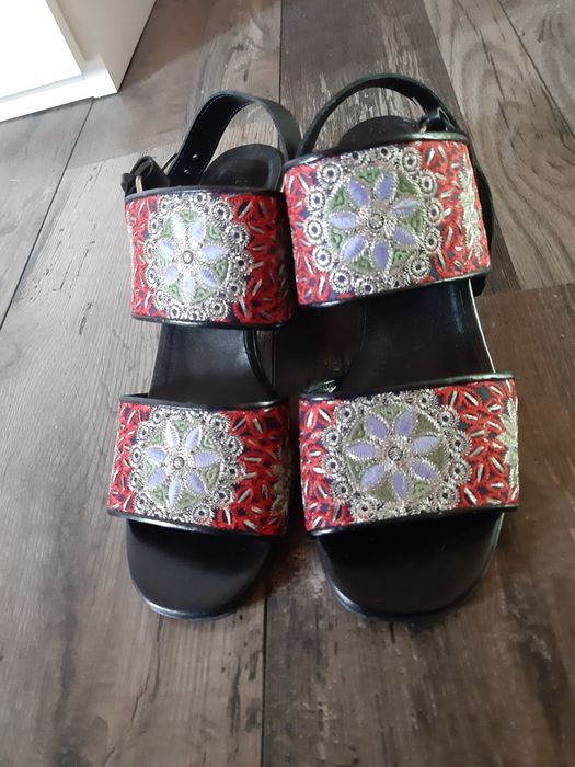 Sandale damă cu toc gros 39