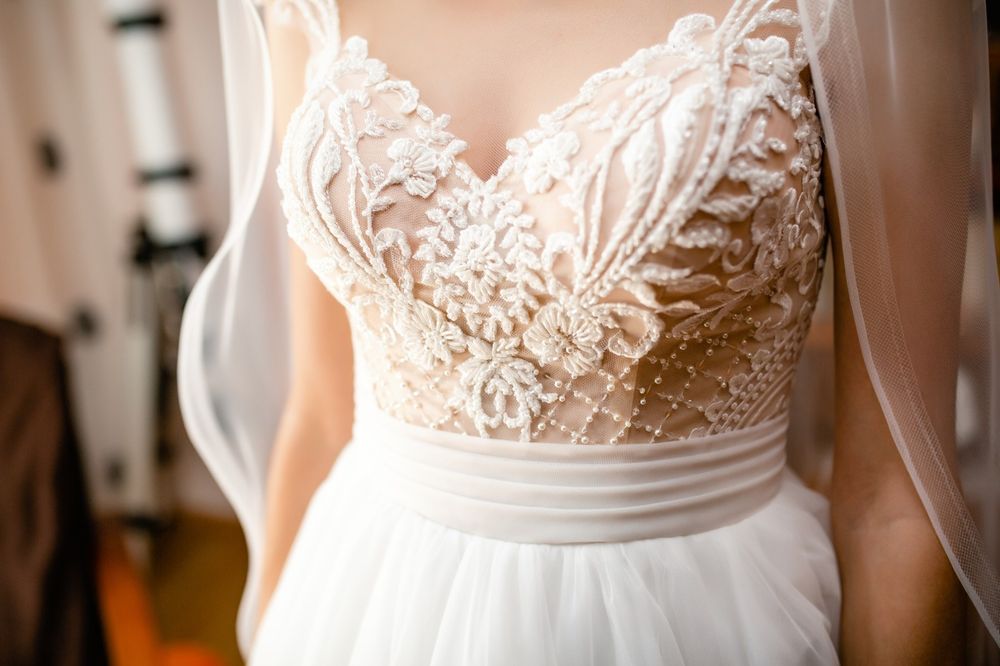 Rochie de mireasa + voal GRATIS!