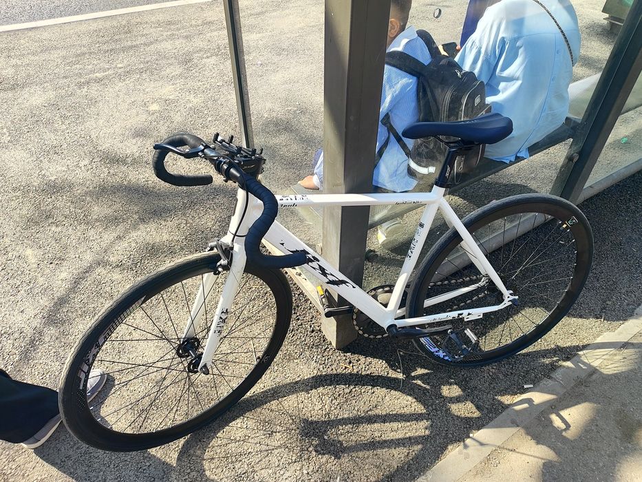 продам фикс      .