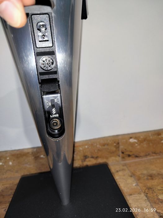 Boxe Bang & olufsen Beolab 8000. Made in Denmark