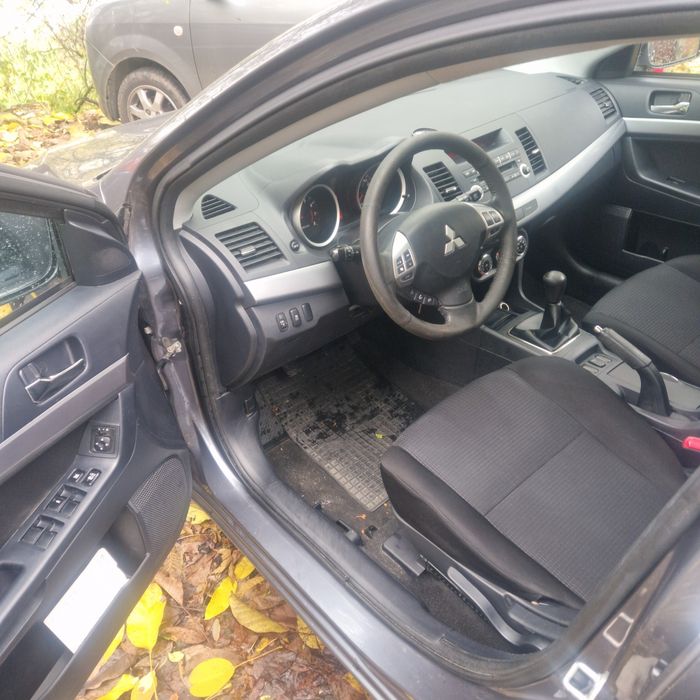 Mitsubishi lancer 1,8i Швейцария