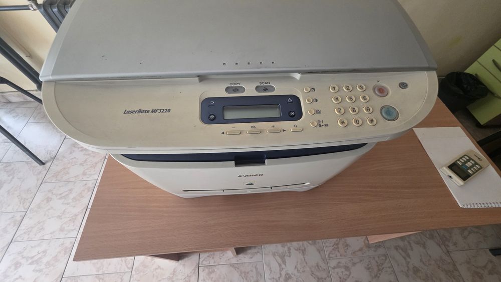 Продавам МФУ Canon Laser Base MF3220