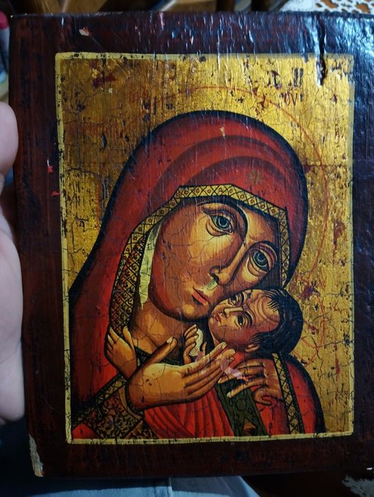 Icoane pictate manual de lemn