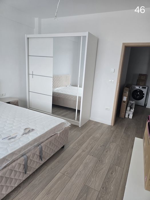 Inchiriez apartament