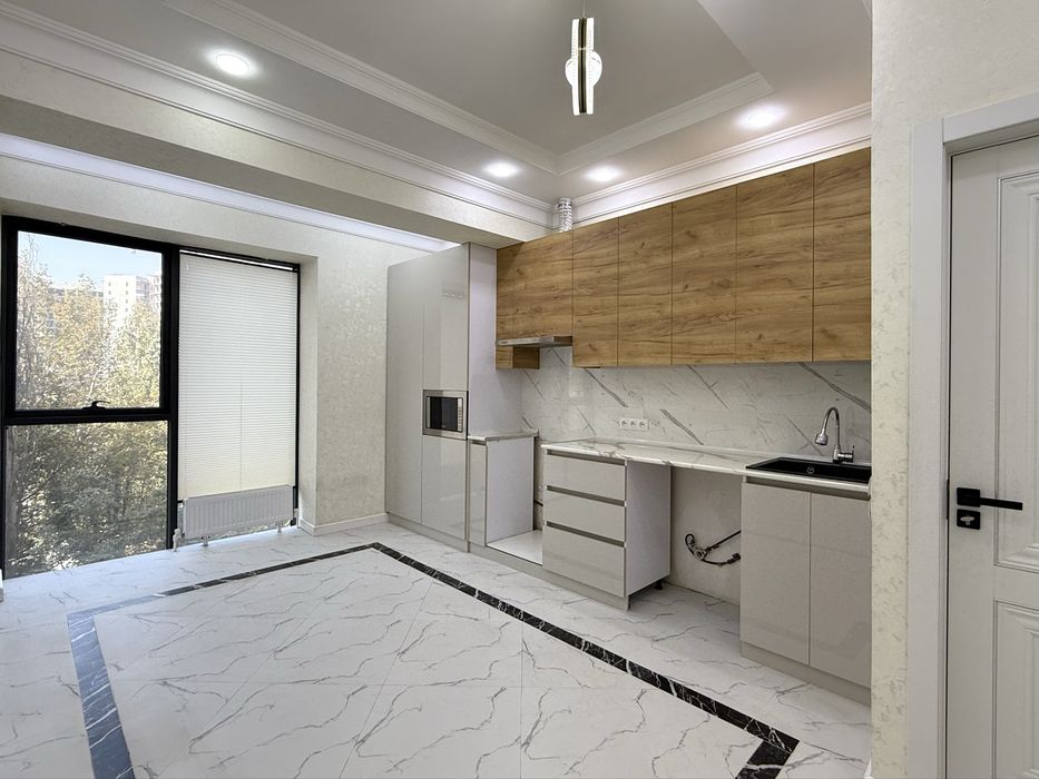 2 комнаты 2/4/10 Лисунова, Sky Builds, Кадышева, Новостройка Кинотеатр