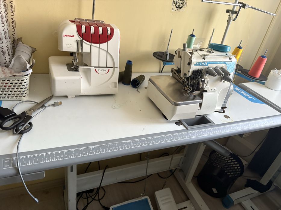 Продам швейные машинки оверлог