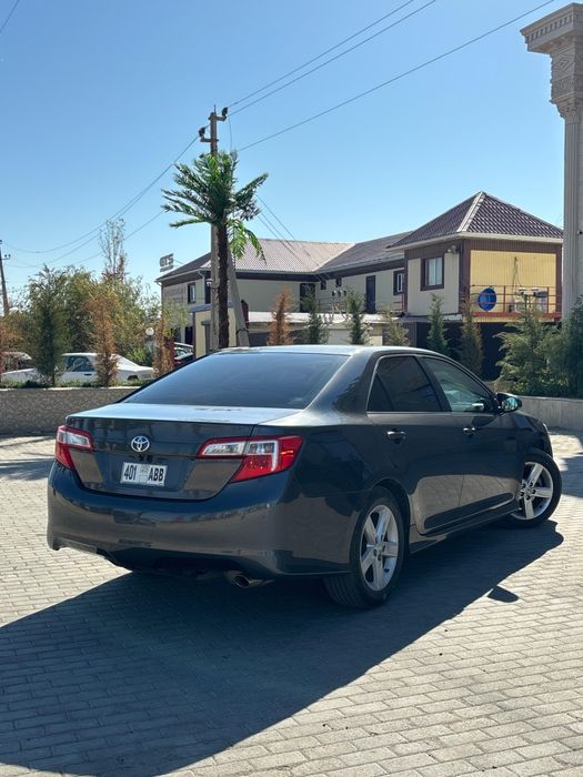 Срочно продаю машина Камри 50