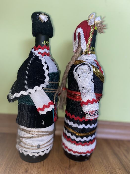 Ръчно Изработена Народна Носия Бутилка
