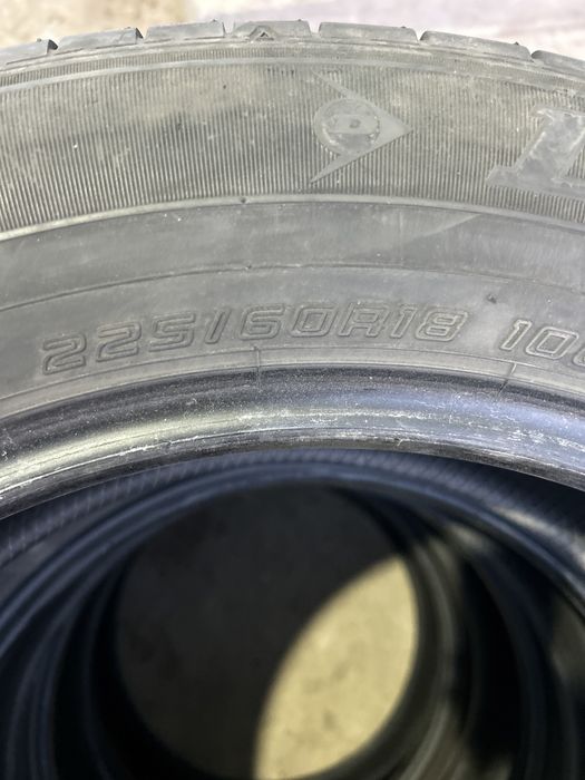 225 60 18 Dunlop vara