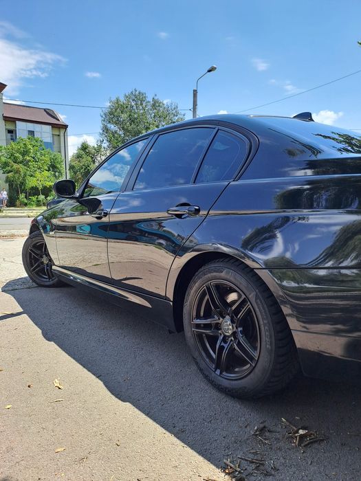 Bmw seria 3 320 2011 84 CP