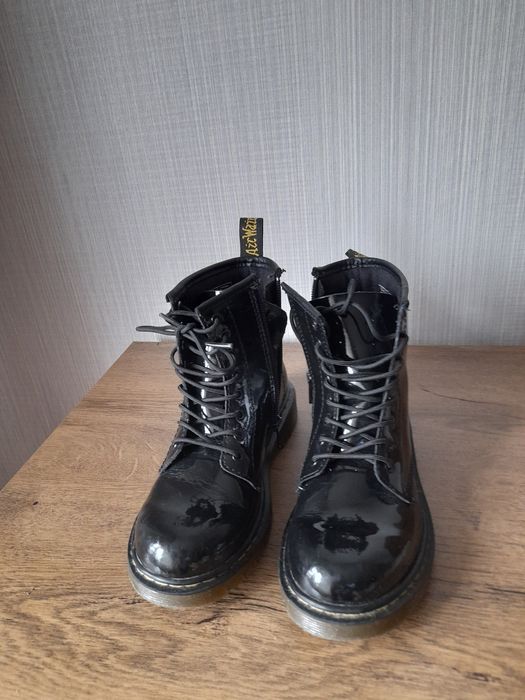 Dr martens детски обувки 33.5 номер.