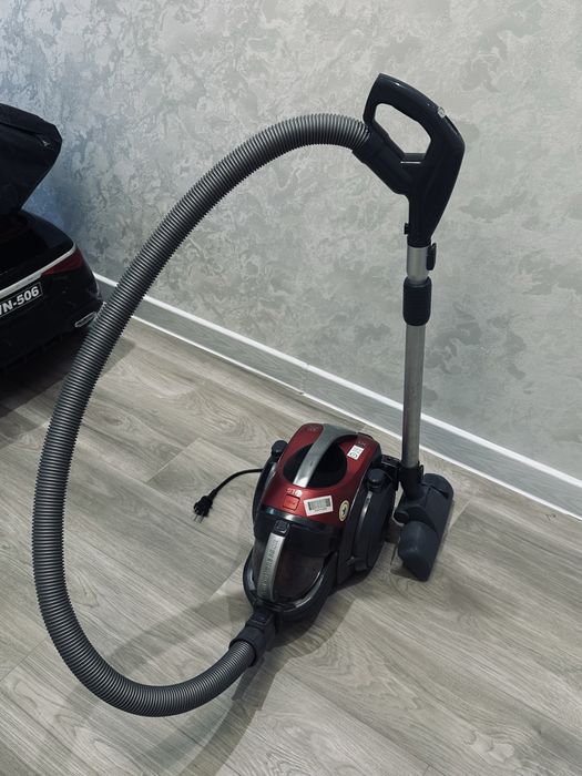 Pilisos LG qizil