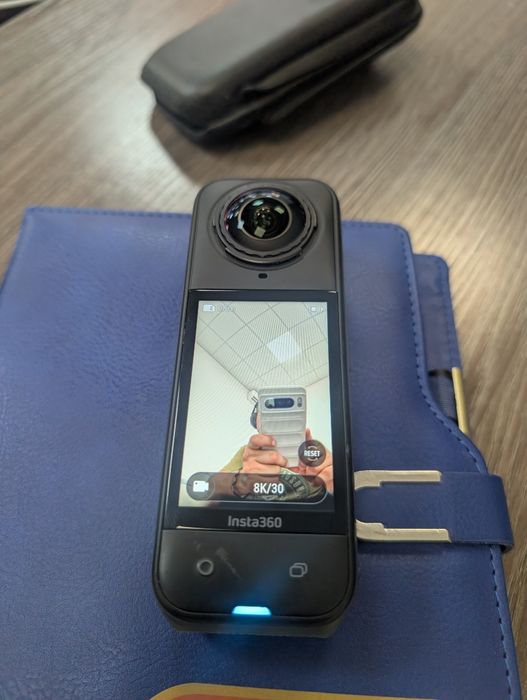 Insta 360 x5 экшен камера