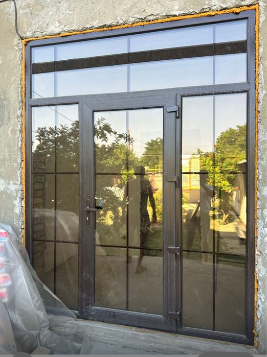 Входная дверь, витражная