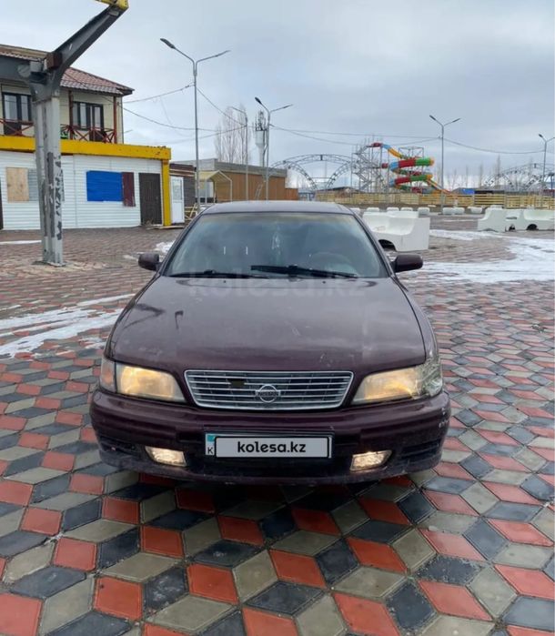 Максима машина ниссан