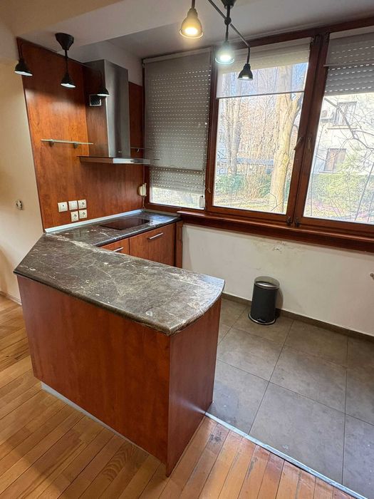 Подарявам кухня (цвят череша) – след демонтаж