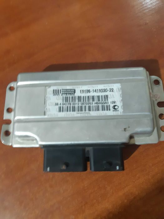 ЭБУ Гранта Калина Приора.