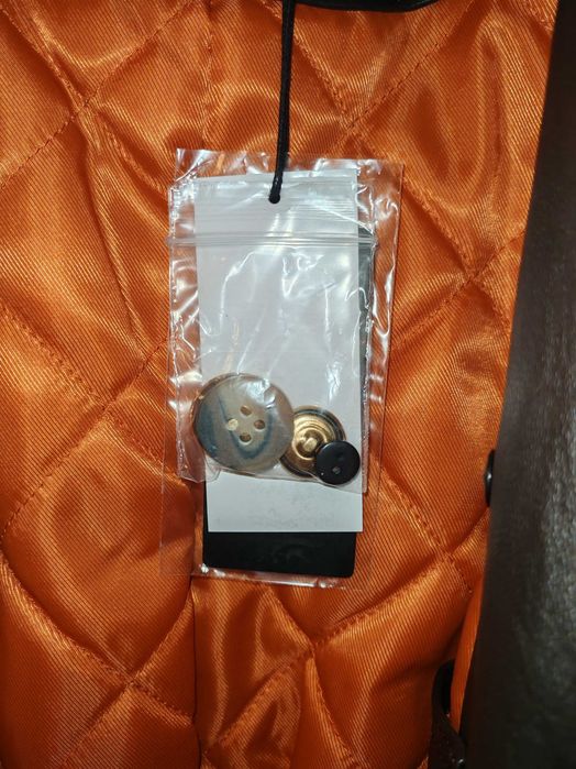 Оригинален Guess тренч