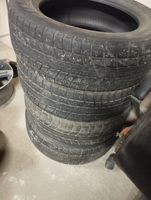 Продам шины 17 размер