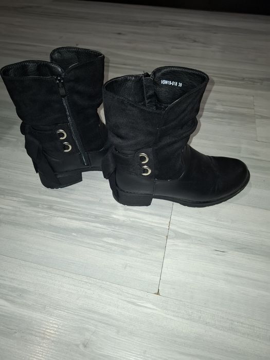 Дамски черни боти Tendenz ,размер 39.