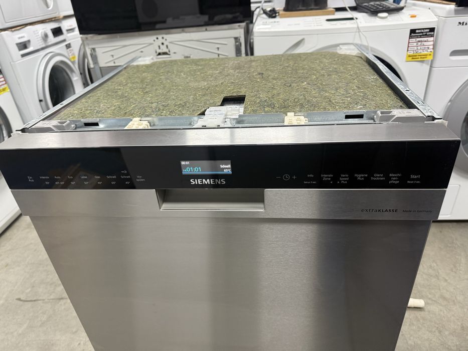 Съдомиялна машина за полу вграждане Siemens Zeolith  ExtraKlasse