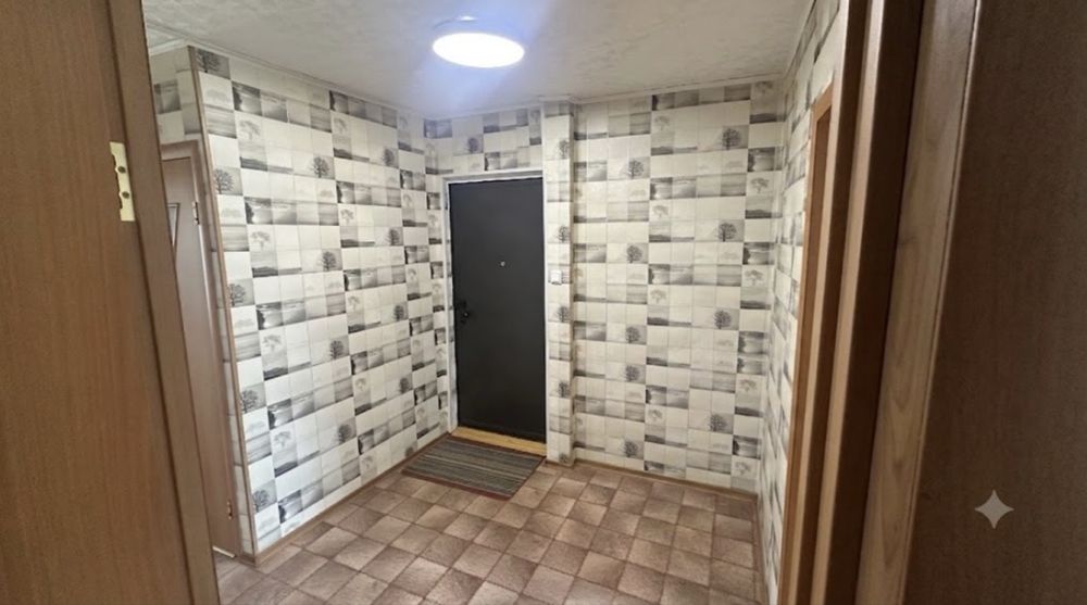 Продам 3 комнатнаую квартиру 62 квм*