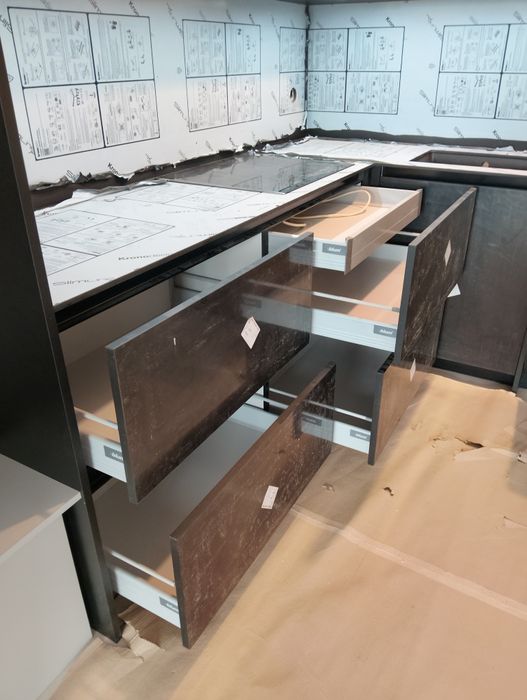 Кухни и мебели по поръчка !