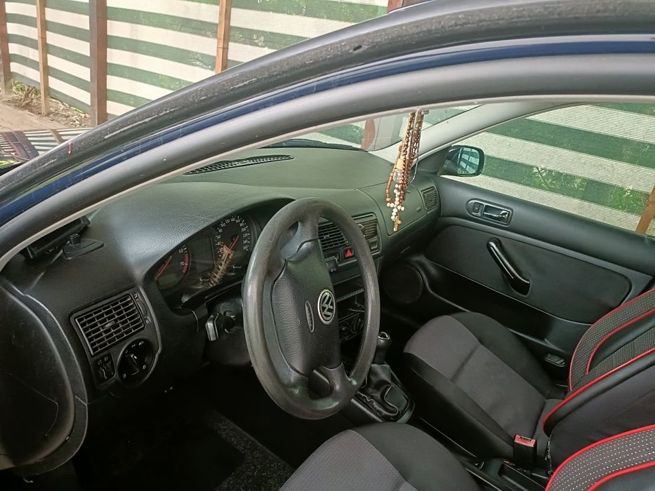 Vând Volkswagen Golf Break