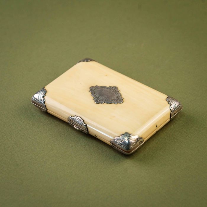 Эксклюзив. Антиквариат. Визитница. Серебро.