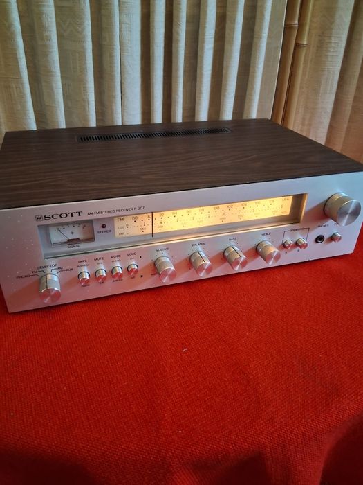 Stație stereo Scott R-307.
