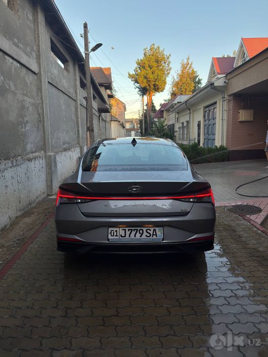 Hyundai Elantra 2.0 срочно
