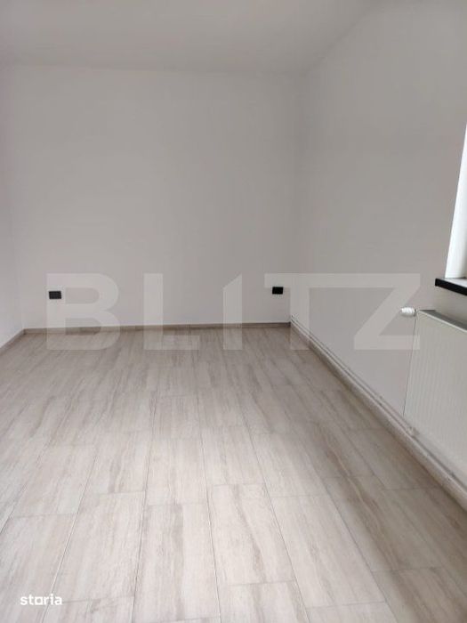 Casa de vanzare, cu 6 camere, 288 mp, zona Voinesti