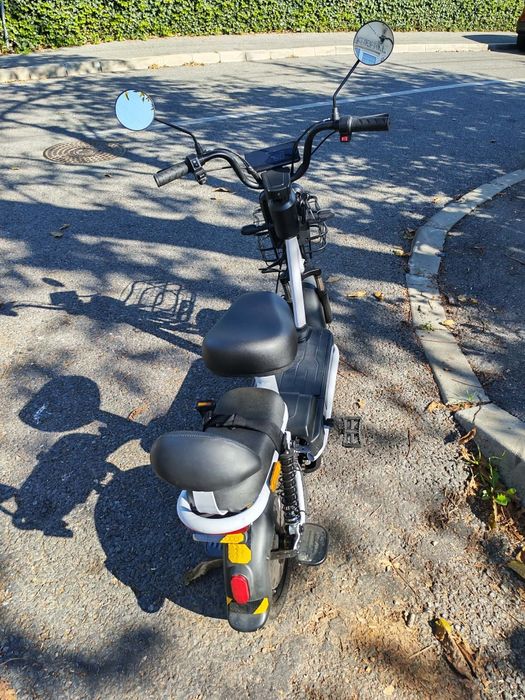 Vând scuter electric HY 12 AH 500W