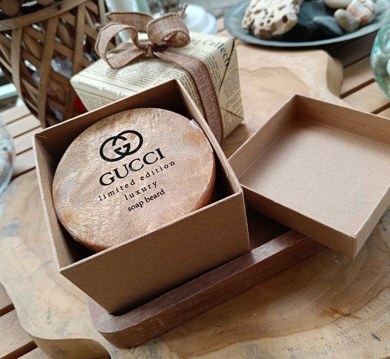 Set de lux barbierit Gucci cutie lemn mango pachet cadou
