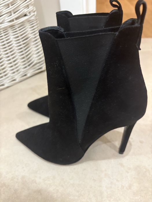 Боти естесвен велур