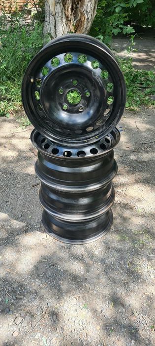 Штампованные диски R 15 4x100