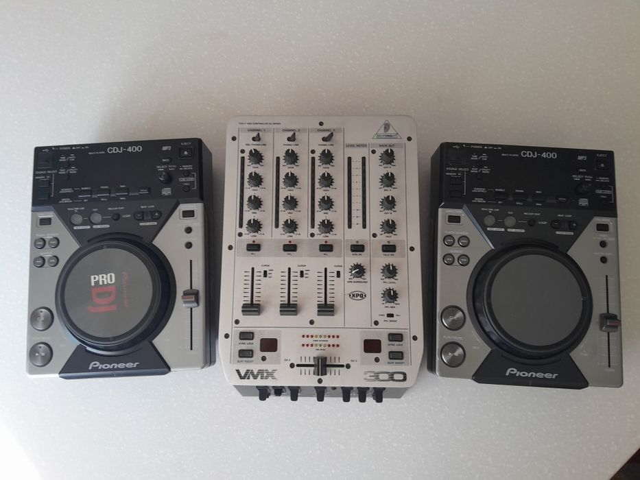 Pioneer CDJ - 400
