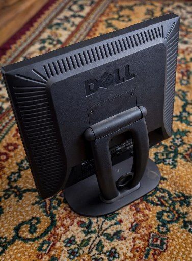 Монитор DELL 60hz