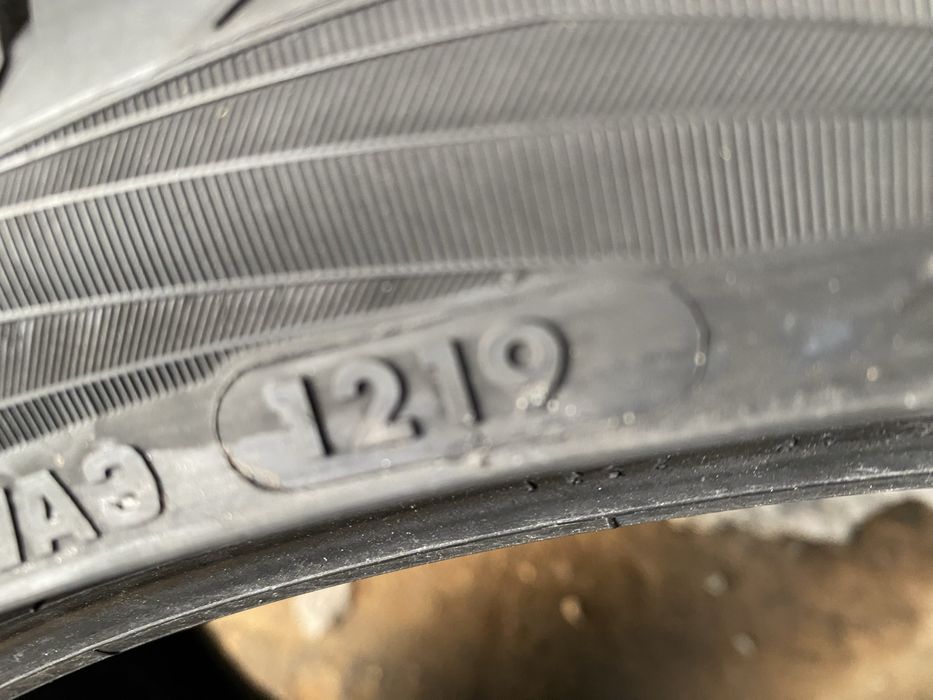 235/35/19 пара бу